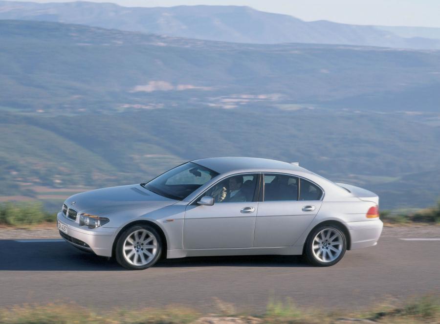  BMW 7-Series 2002 года  (фото 23 из 79)